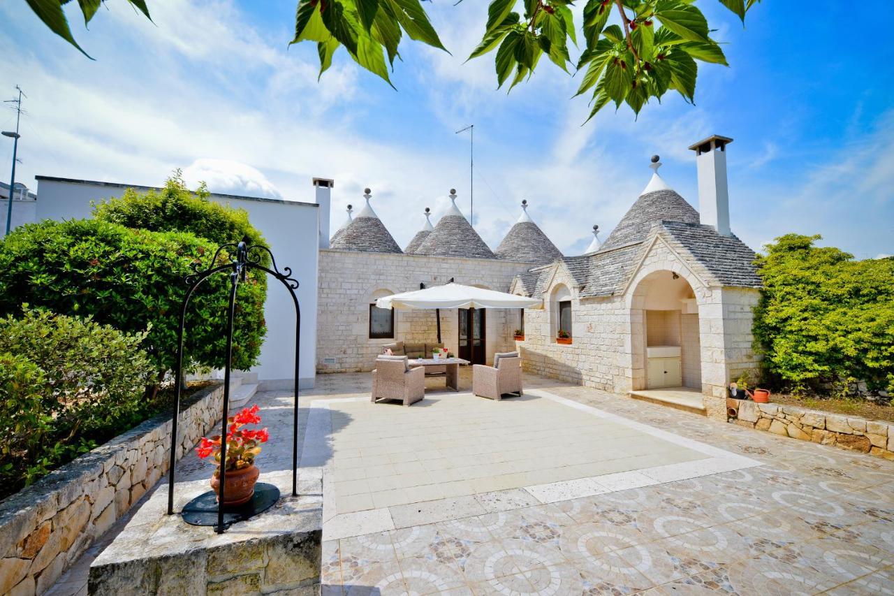 I Trulli Di Alejandro Villa Locorotondo Buitenkant foto