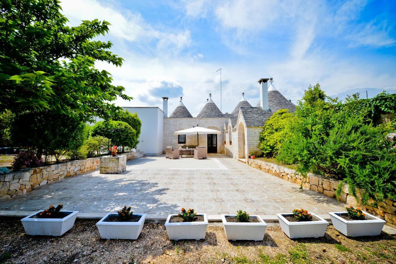 I Trulli Di Alejandro Villa Locorotondo Buitenkant foto